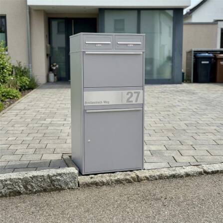Metzler Paketbox XL mit zwei Briefkästen | austauschbarer Papiereinleger | personalisiert mit Gravur | Grau | Bispo Max 2