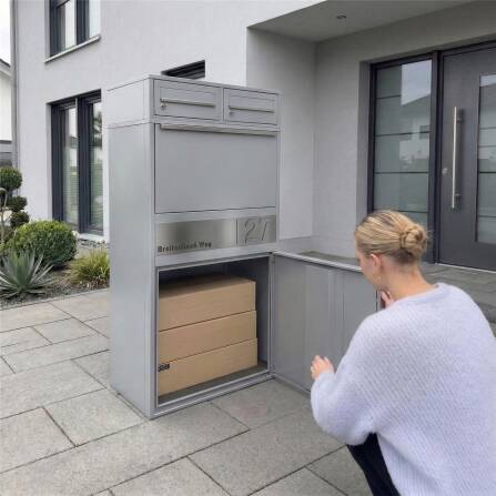 Metzler Paketbox XL mit zwei Briefkästen | austauschbarer Papiereinleger | personalisiert mit Gravur | Grau | Bispo Max 2