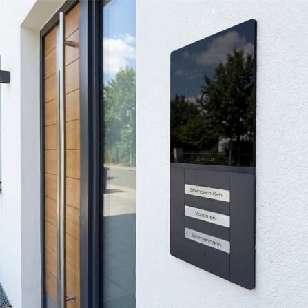Metzler XDM10 PRO Video-Türsprechanlage mit austauschbarem Namensschild | 2-Draht-BUS | 3 Klingeltaster | RAL 7016 Anthrazit | Maxior