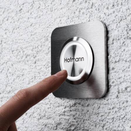 Metzler quadratische Türklingel Edelstahl Gravur + LED-Taster | Ares